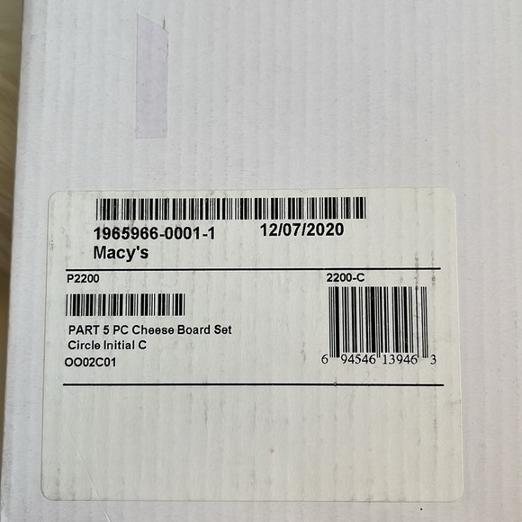 Cheese Board & tools Set.Brand New With box.Circle Initial C. 5 Piece. - Picture 4 of 6